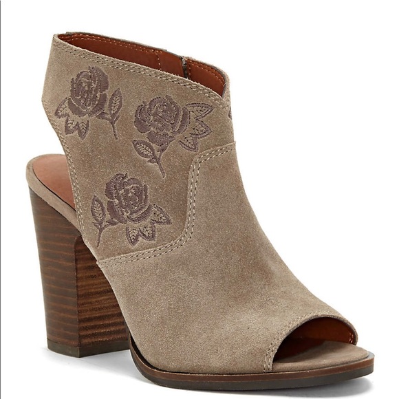 Lucky Brand Listana Booties - Picture 6 of 7